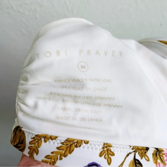 Tori Praver Valentina Hollywood Floral Ruffle Bikini Top in Star Sz Medium - Picture 6 of 6